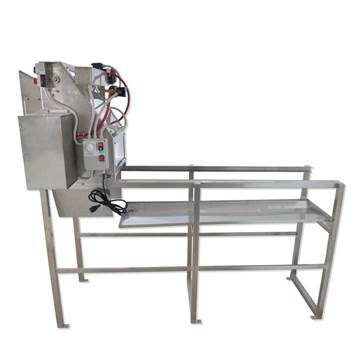 Picture of Automatic Uncapping Machine K with b...