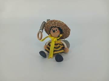 Picture of Hanging Bee Wooden